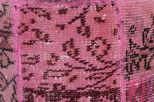 PEMBE RENGİ EL DOKUMA PATCHWORK YUVARLAK PUF