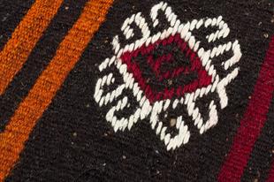 ÇOK RENKLİ ÇİZGİLİ DESEN ÇAPUT PALA KİLİM