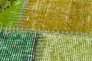 GENELEKSEL EL DOKUMA YEŞİL RENGİ PATCHWORK HALI PASPAS