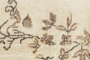 BEJ KAHVERENGİ ÇİÇEKLİ DESEN EL DOKUMA VİNTAGE HALI