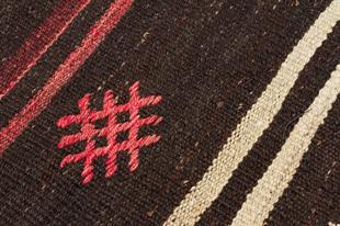 Siyah Mürdüm Rengi El Dokuma Keçi Kılı Yün Yolluk Kilim