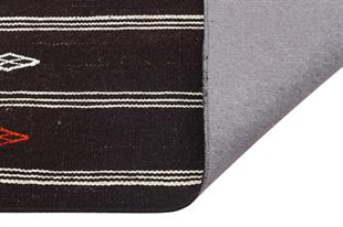 SİYAH BEYAZ RENGİ ÇİZGİLİ DESEN KEÇİ YÜN KİLİM