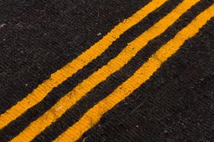 GERÇEK EL DOKUMA SARI KIRIMIZI RENGİ ÇİZGİLİ DESEN YÜN KİLİM