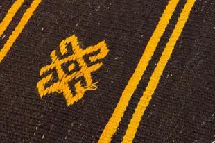 GERÇEK EL DOKUMA SARİ RENGİ ÇİZGİLİ DESEN ANADOLU KİLİM