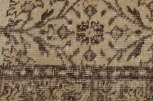 BEJ KAHVERENGİ ÇİÇEKLİ DESEN EL DOKUMA VİNTAGE HALI