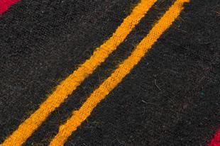 ÇOK RENGİ ÇİZGİLİ DESEN KEÇİ KILI YÜNLÜ KİLİM