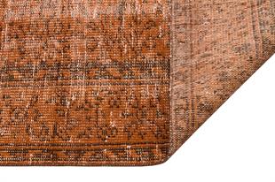 GENELEKSEL EL YAPIMI KAHVERENGİ ÇİÇEKLİ DESEN ESKİTME VİNTAGE HALISI