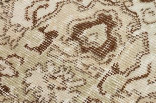 GERÇEK EL DOKUMA BEJ RENGİ ÇİÇEKLİ VİNTAGE İSPARTA HALISI