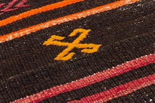 GENELEKSEL EL DOKUMA MERCAN RENGİ GEOMETRİK DESEN PASPAS