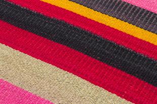 GENELEKSEL EL DOKUMA ÇOK RENKLİ ÇİZGİLİ KENDİR KİLİM