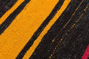 GERÇEK EL DOKUMA SARI KIRIMIZI RENGİ YÜN KİLİM