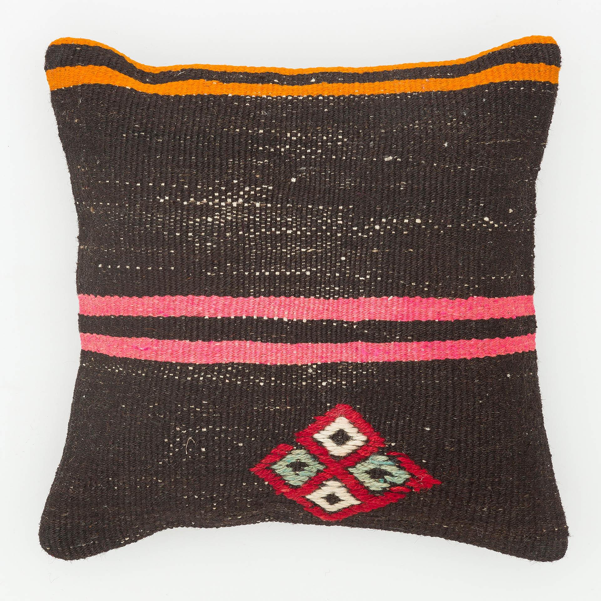 TURUNCU PEMBE ÇİZGİLİ EL DÜĞÜMLÜ SİYAH KEÇİ KILI YASTIK KILIFI