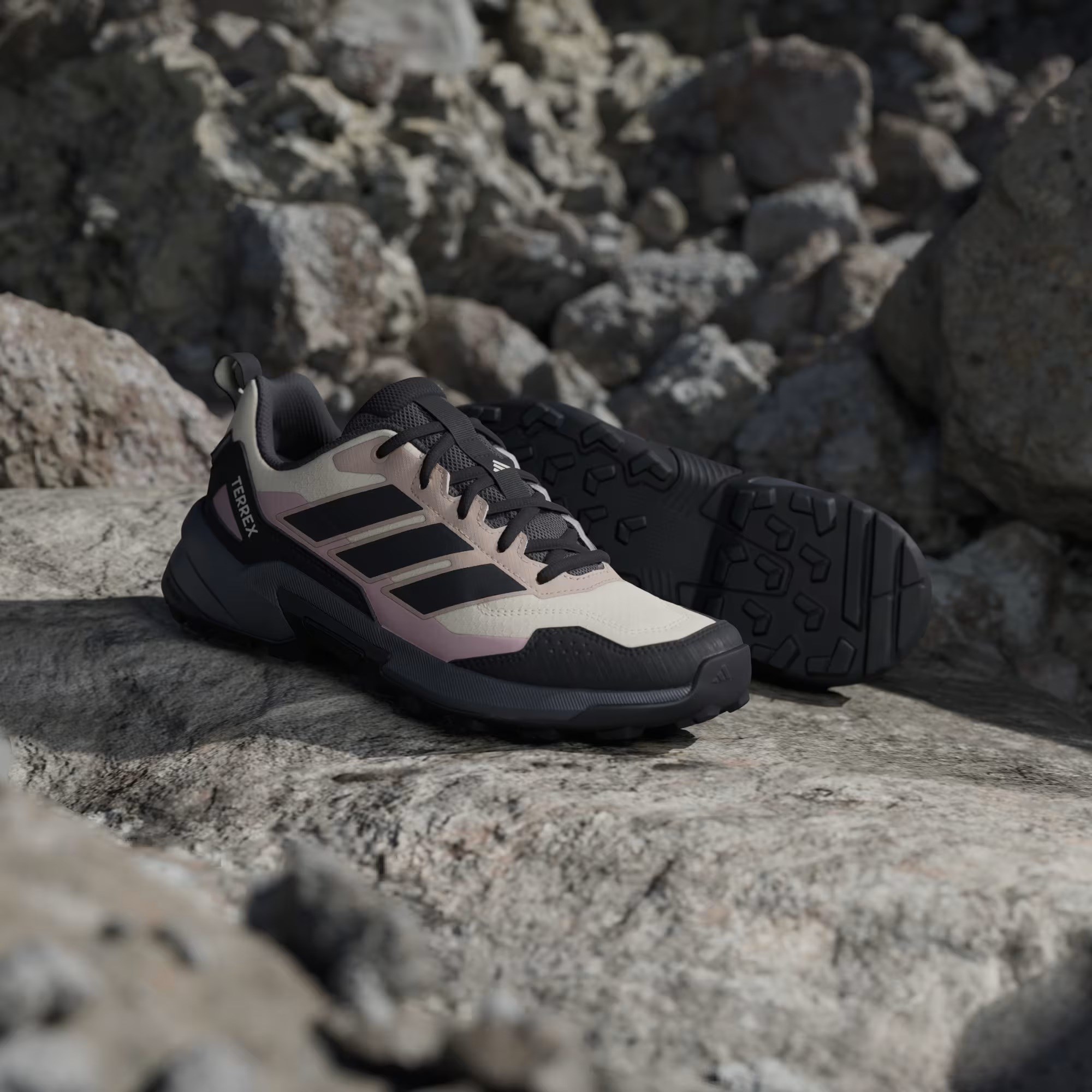 Adidas Terrex Eastraıl 3 C Wonwhı/Cblack/Dualıl Kadın Günlük Ayakkabı KJ8960