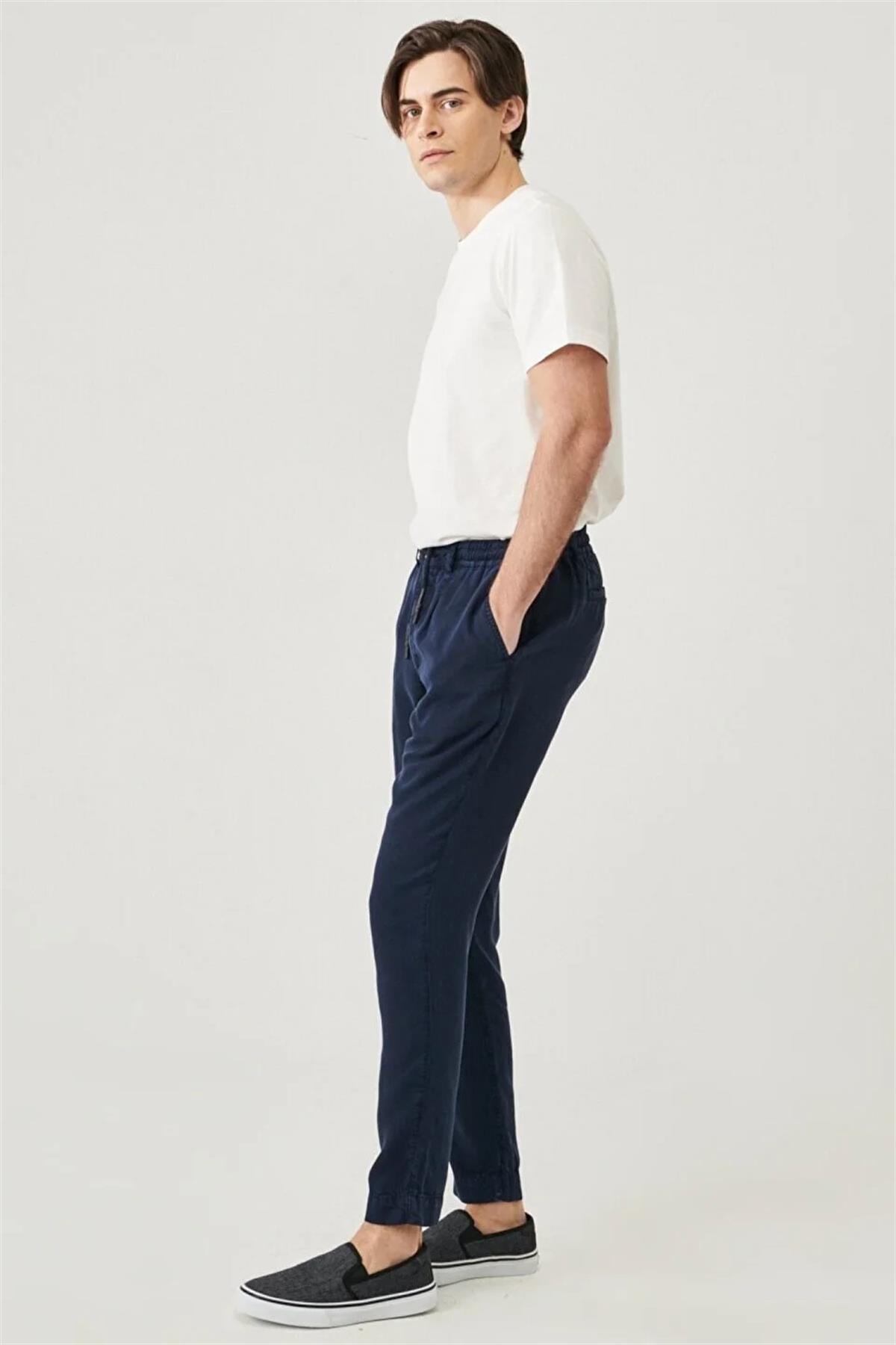 Wrangler Chino Pantolon W221266410