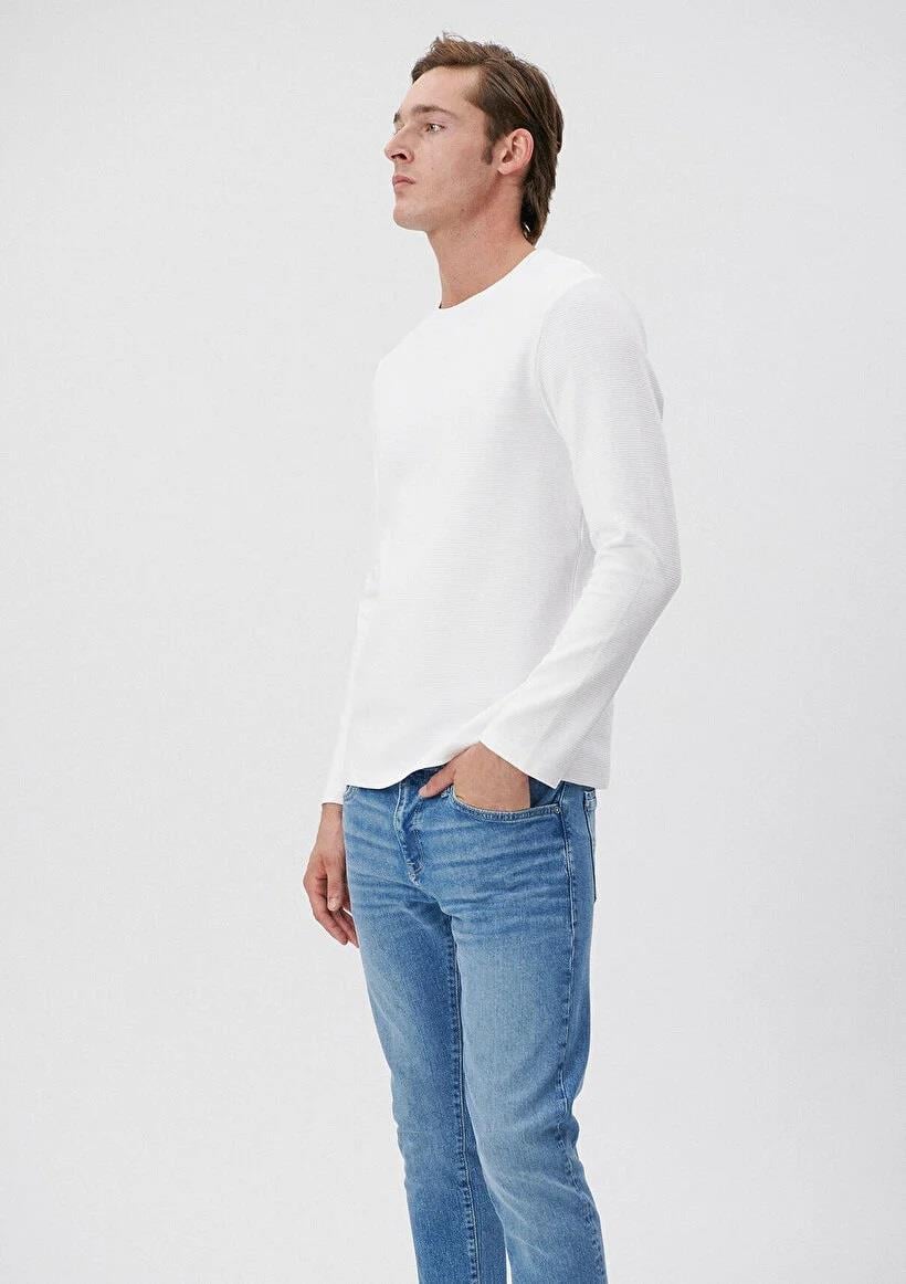 Mavi Uzun Kol İnce Beyaz Sweatshirt
