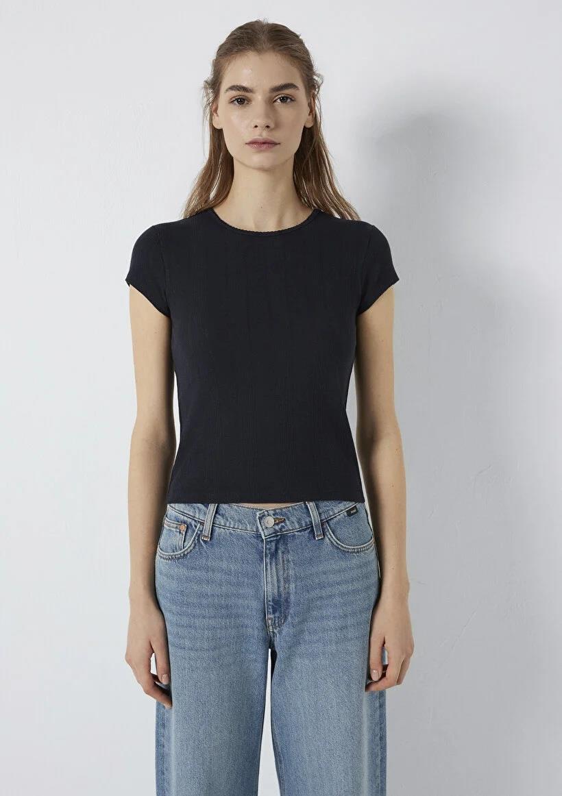Mavi Basic Kadın T-Shirt 1613808-70489