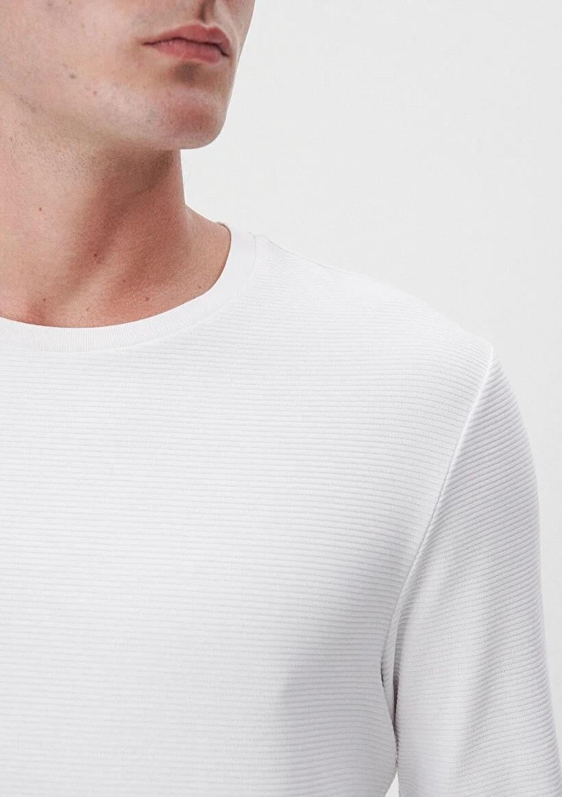Mavi Uzun Kol İnce Beyaz Sweatshirt