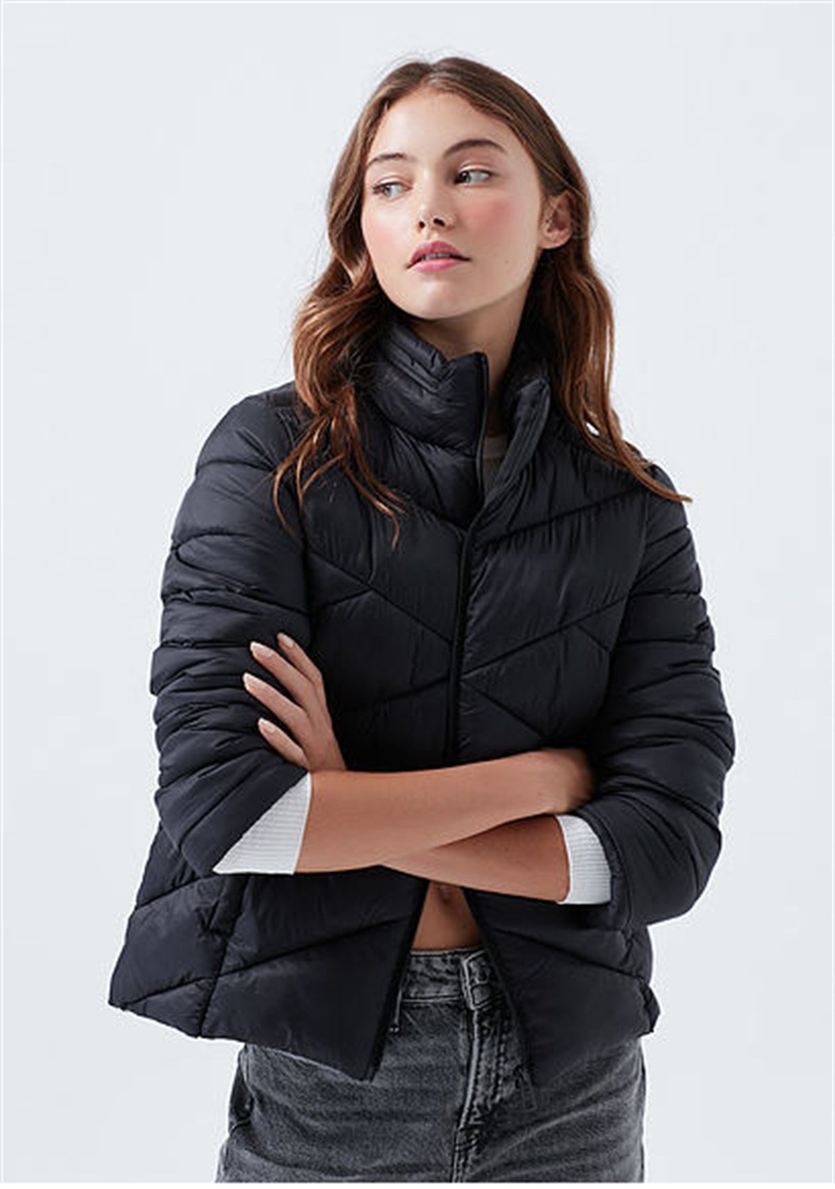 Mavi Dik Yaka Kadın Siyah Ceket