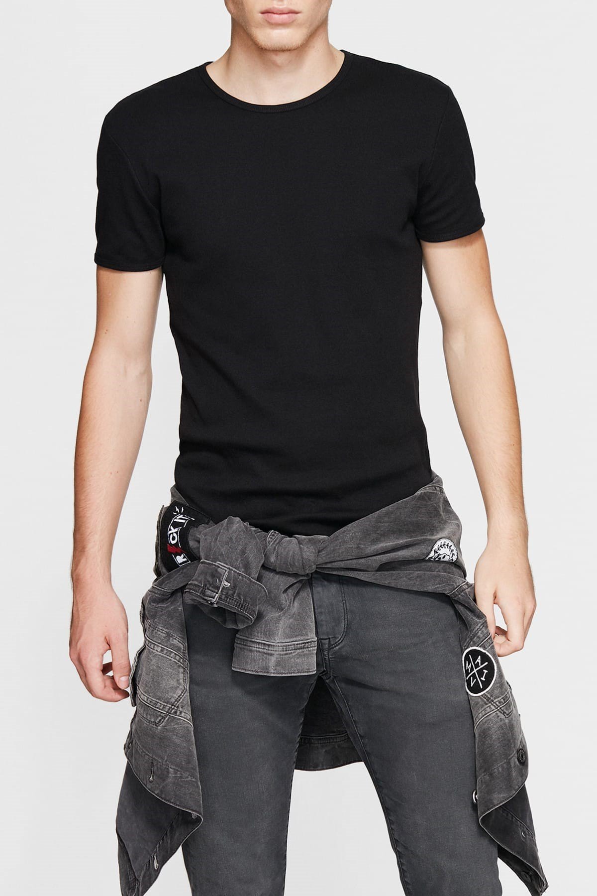 Mavi Erkek Siyah Tişört