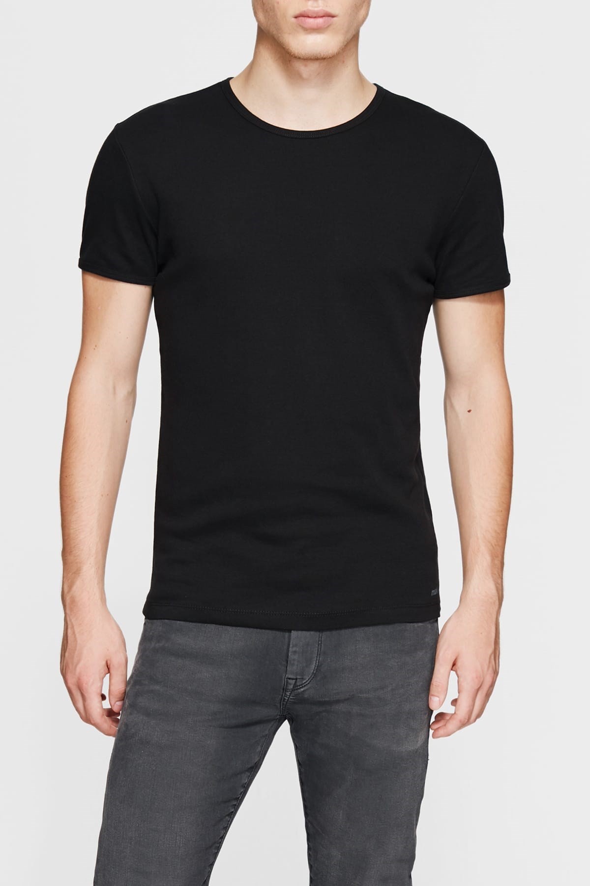 Mavi Erkek Siyah Tişört