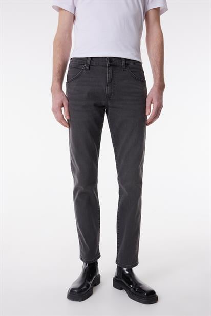 Wrangler Larston Jean  Erkek Pantolon W18SBY854
