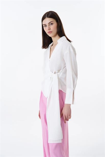 Quzu Önü Bağlama Detaylı Bluz 25YBLZ00130