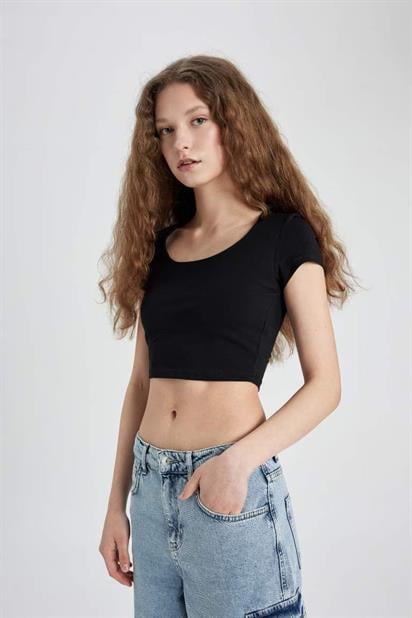 Defacto Fitted U Yaka Kısa Kollu Tişört C6102AX