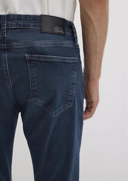 Mavi Marcus Dark Shaded Lux Black Erkek Jean 0035189351