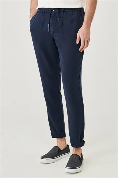 Wrangler Chino Pantolon W221266410