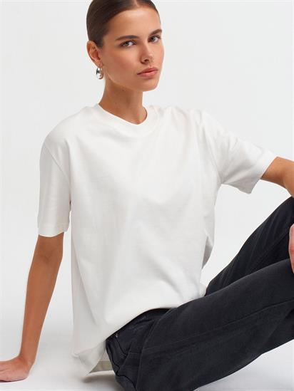 Dilvin %100 Pamuk Dekoratif Dikişli Kadın Bisiklet Yaka T-shirt