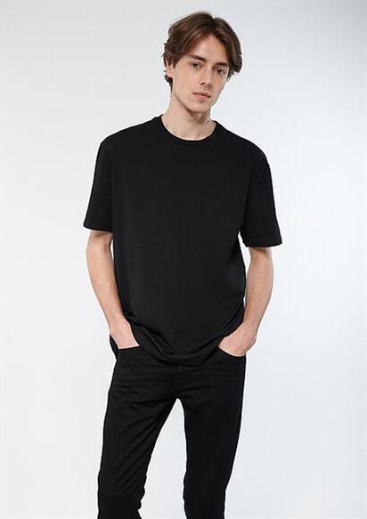 Mavi Bisiklet Yaka  Siyah Erkek T-Shirt 0610136-900