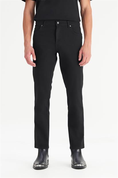 Wrangler Texas Slim Erkek Pantolon W12S004001