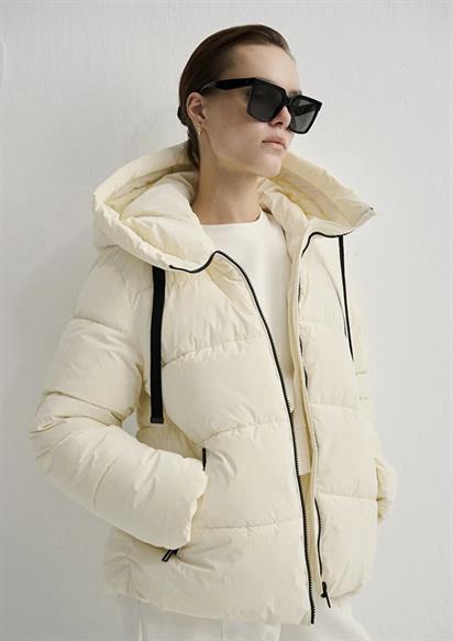 Mavi Kapüşonlu  Toz Beyaz Kadın Mont 1110043-83043