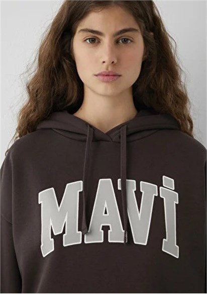 Mavi Logo Baskılı Kapüşonlu Kahverengi Sweatshirt