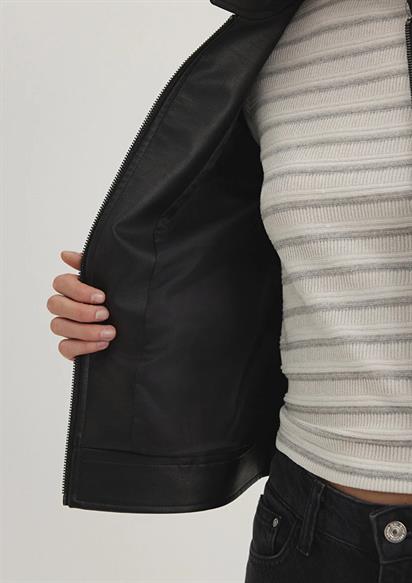 Mavi Dik Yaka Siyah Kadın Ceket 1110598-900