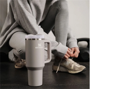 Stanley Quencher Pipetli Termos Bardak 1.18 Lt