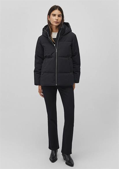 Mavi Kapüşonlu Siyah Şişme Mont