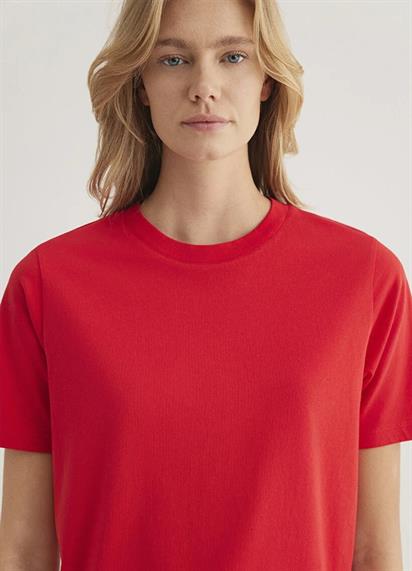 Mavi Yuvarlak Yaka  Çin Kırmızısı Kadın T-Shirt 1600955-70467