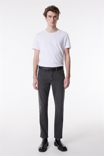 Wrangler Larston Jean  Erkek Pantolon W18SBY854