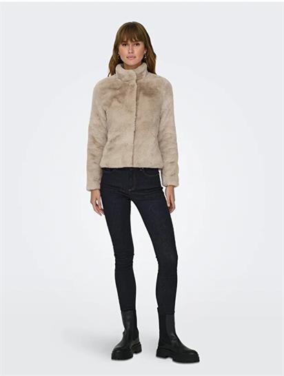 Only Onlnewvıda Faux Fur   Kadın Mont 15295423