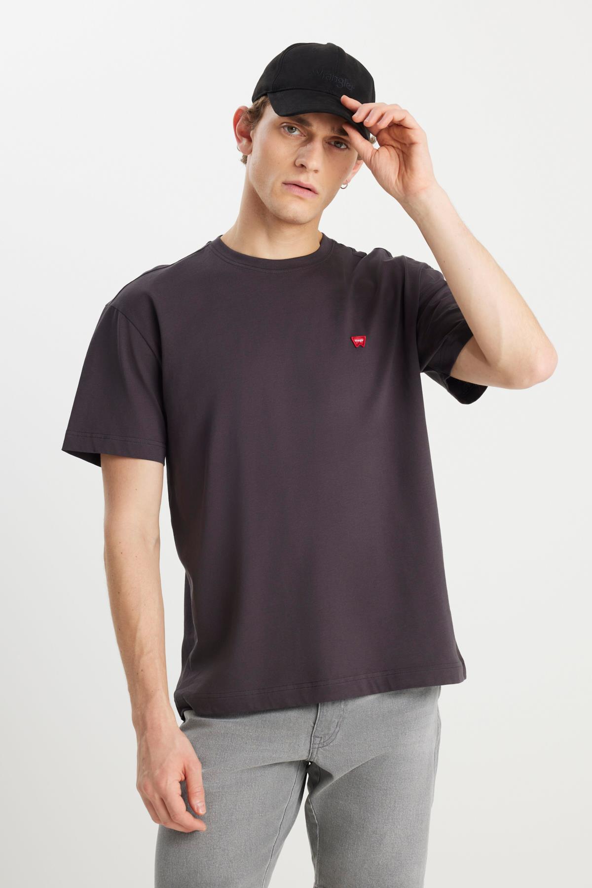 Wrangler Relaxed Fit Small Logo Erkek T-shirt