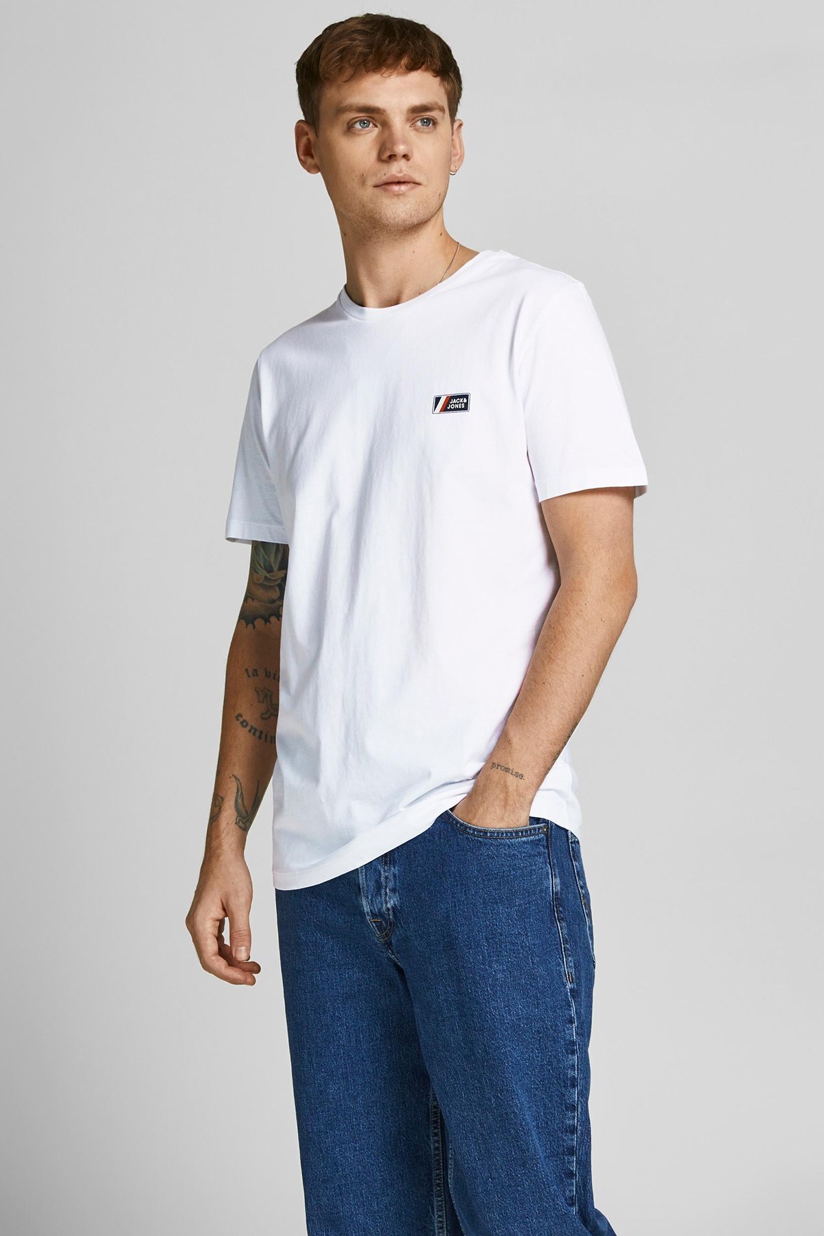Jack&Jones Jcojake Badge Tee Ss Crew Neck Erkek T-Shirt 12208432