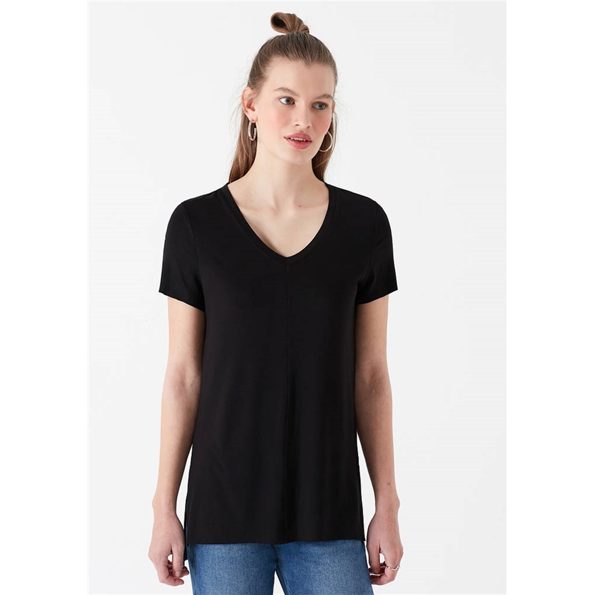 Mavi Basıc V Yaka Kadın T-Shirt Siyah 166775-900