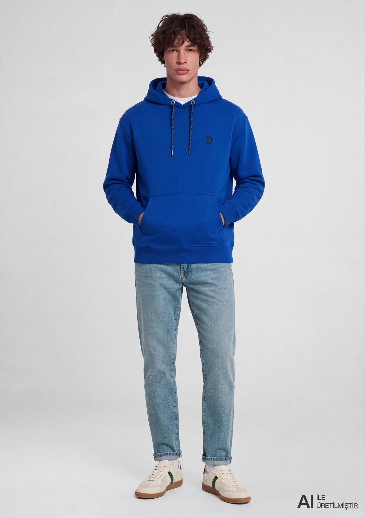 Mavi Logo Nakışlı Kapüşonlu Erkek Sweatshirt
