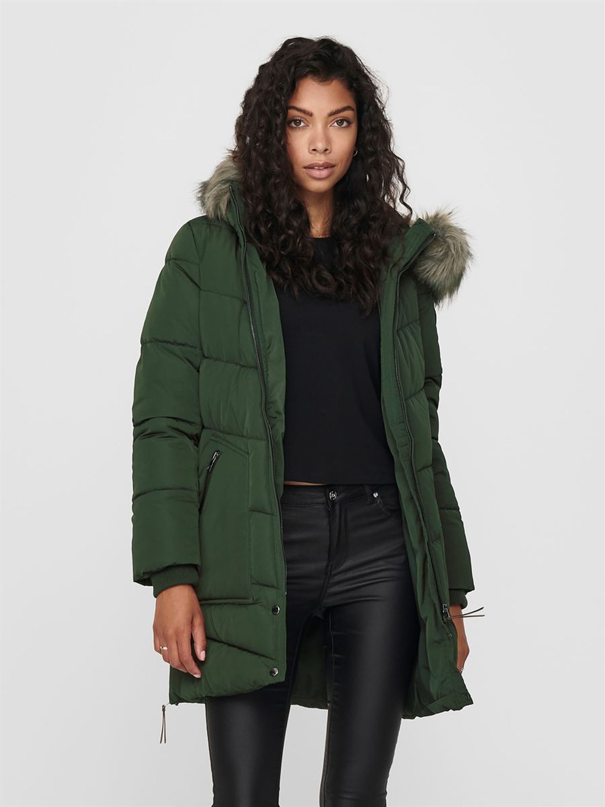 15205684Only Onlroona Quilted Kadın Mont 15205684