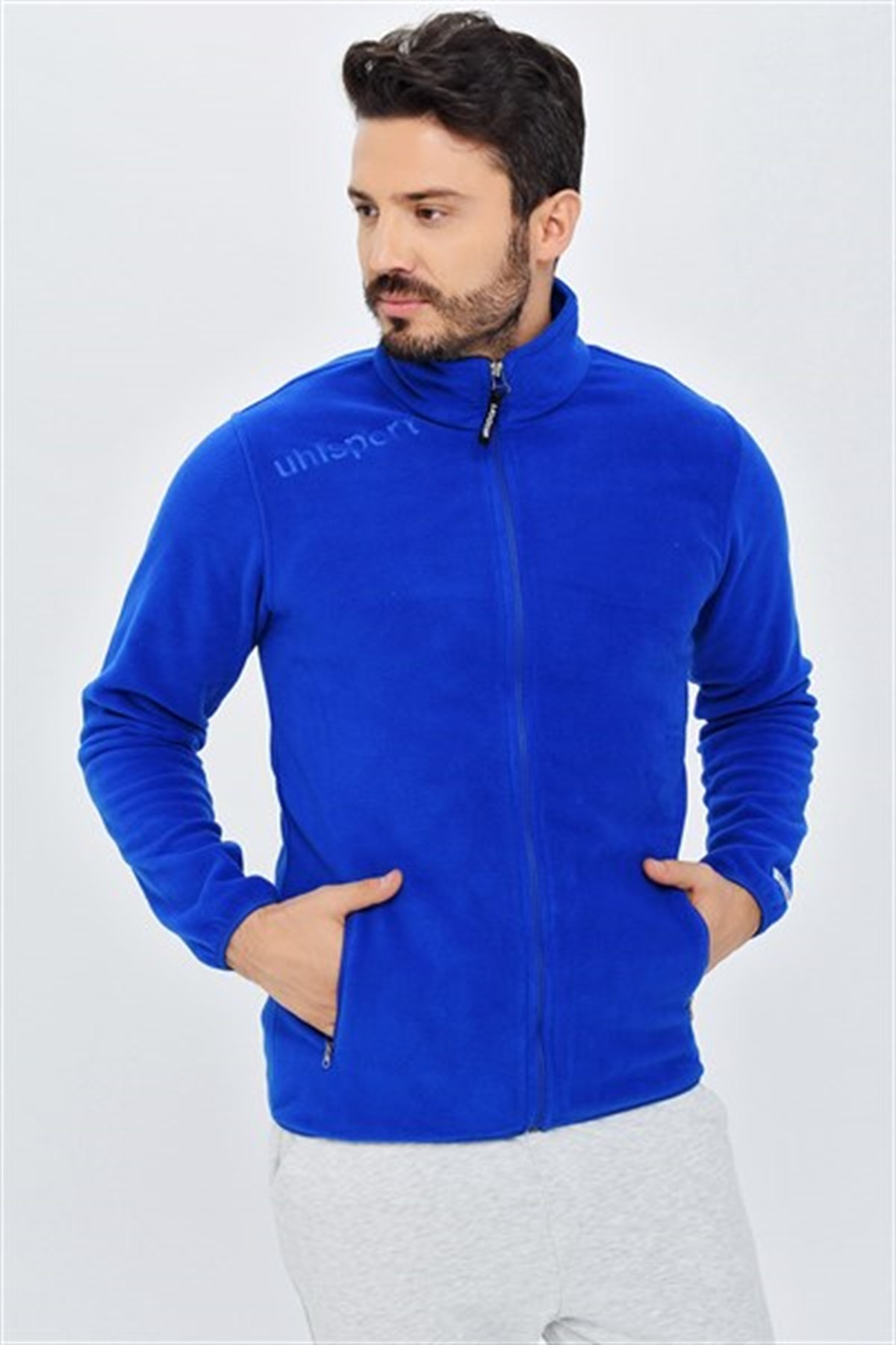 12.10.011.004.093.005Polar Essential M