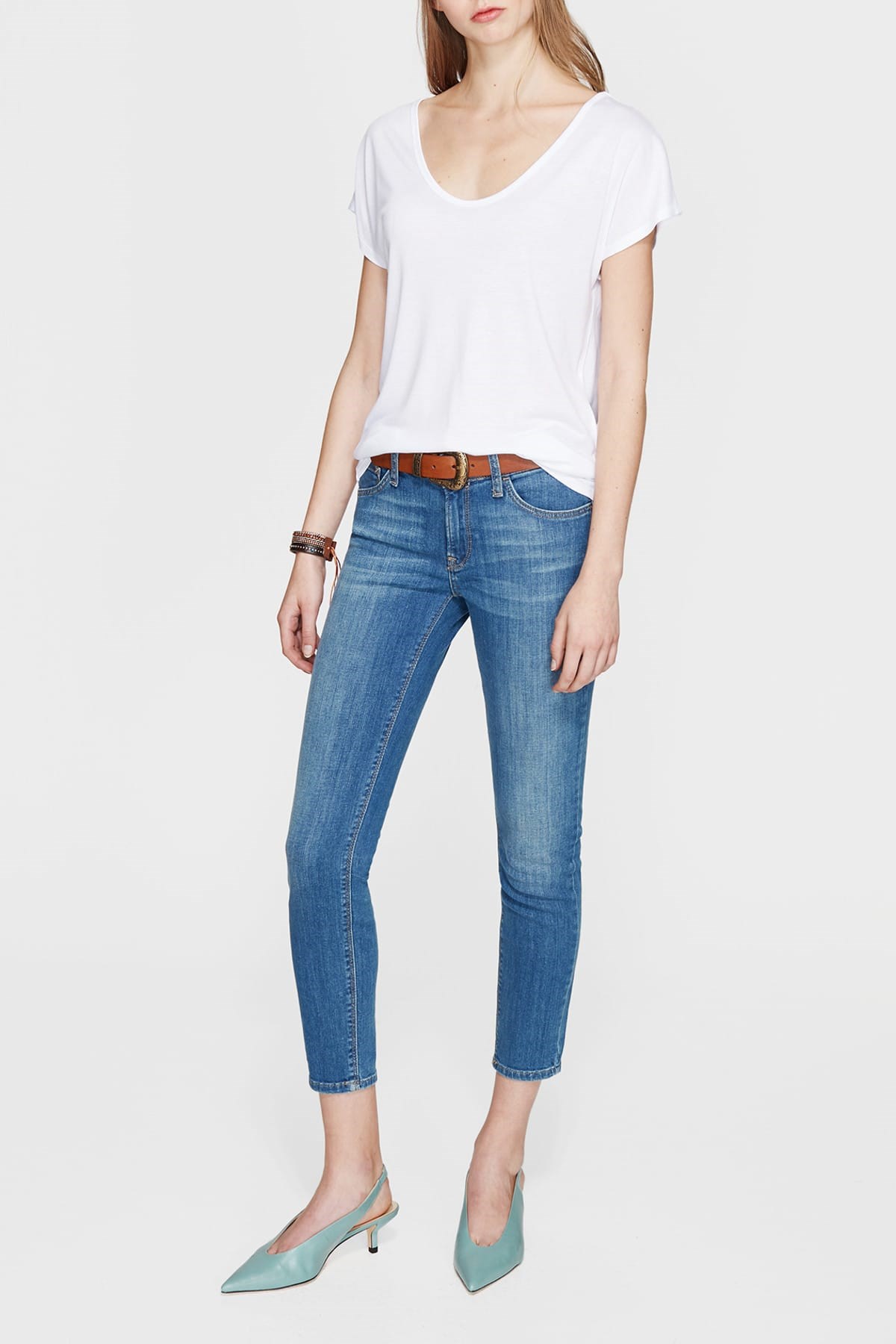 164548-21649NEBIMV3NEBIMV3|164548-21649|R000MAVİ BASIC KISA KOL PENYE beyaz-STD