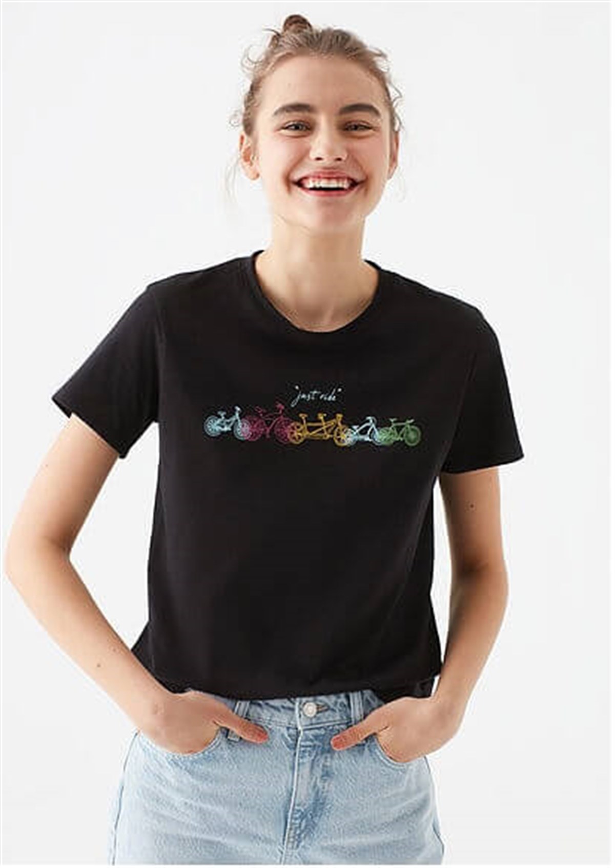 1600559-900Mavi Bisiklet Baskılı  Siyah Kadın T-Shirt