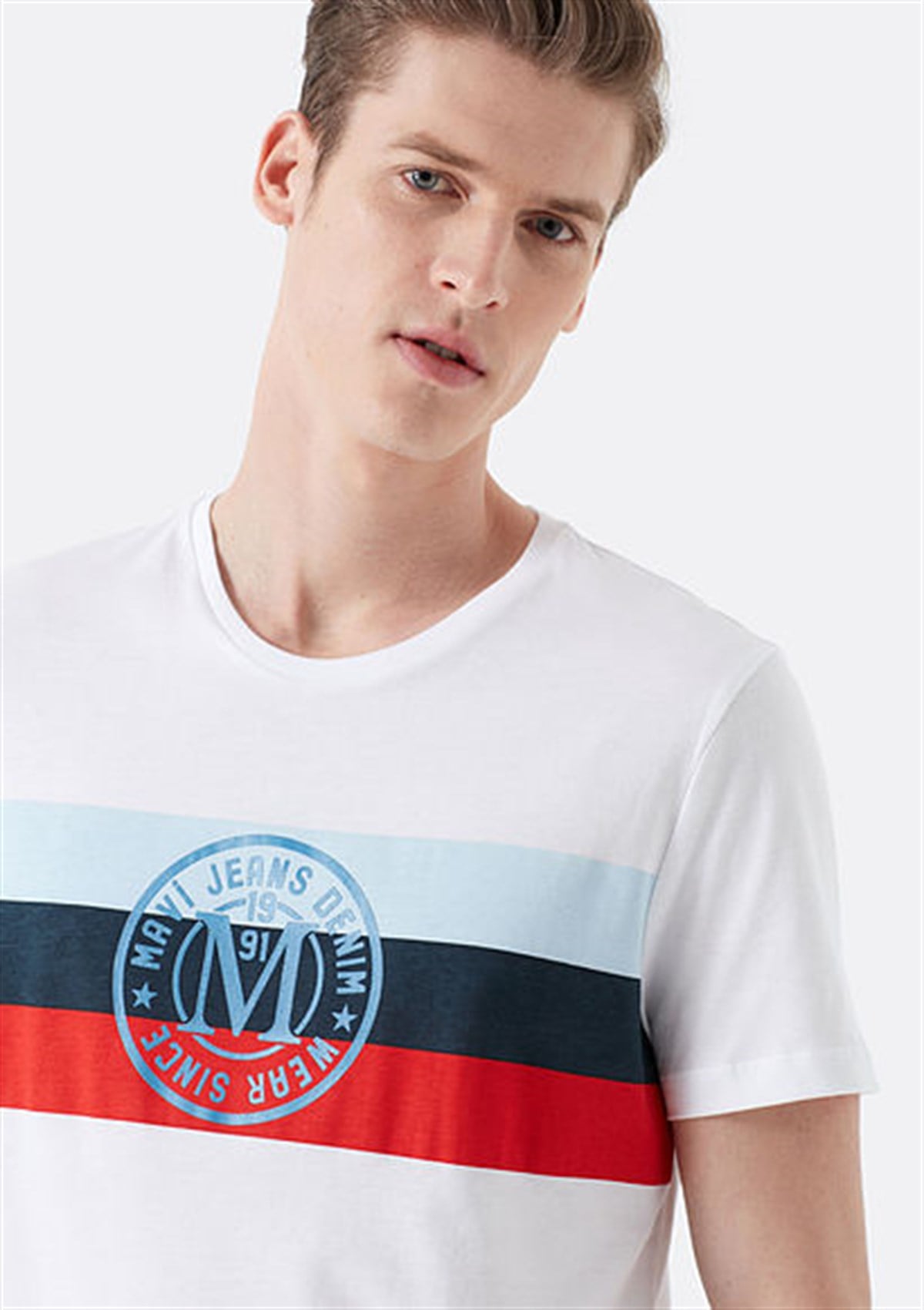065929-620Mavi Çizgi Baskılı Logo Tişört Beyaz