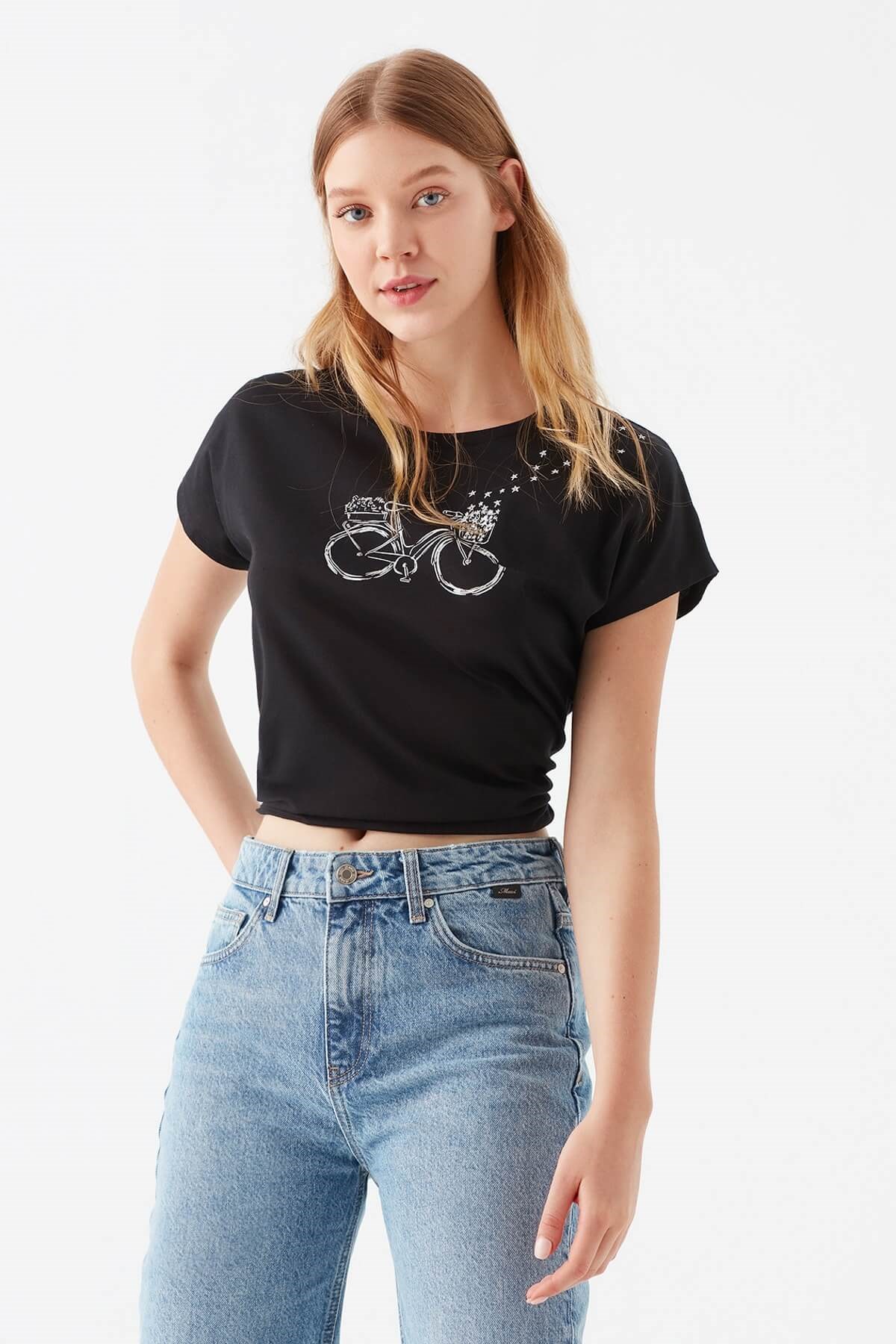 1600560-900Mavi Loud Baskılı  Siyah Kadın T-Shirt